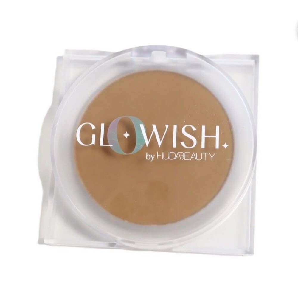 Glowish Huda Beauty Luminous Pressed Powder #7 Tan Light FREE SHIP!! 👀👀